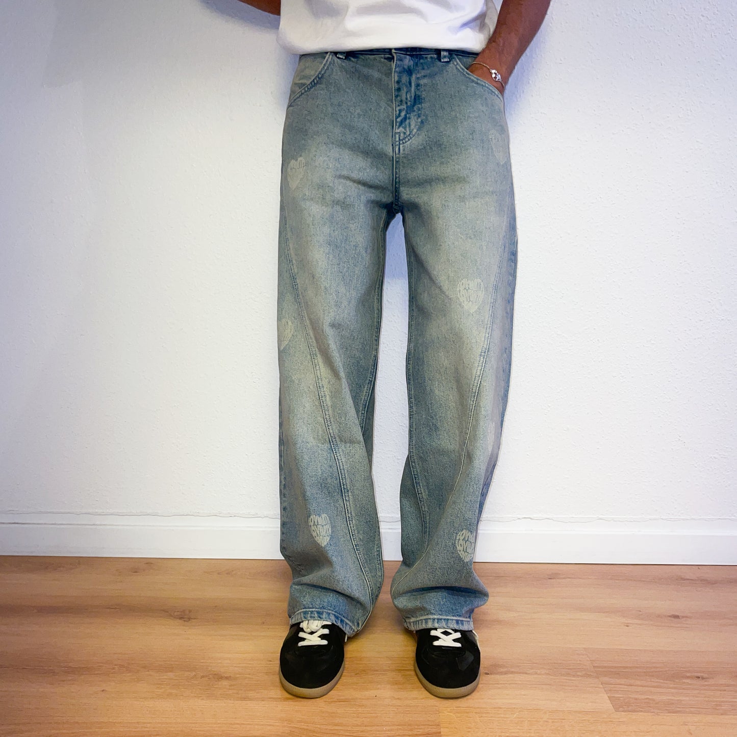 MONOGRAM DENIM LOVEARTH